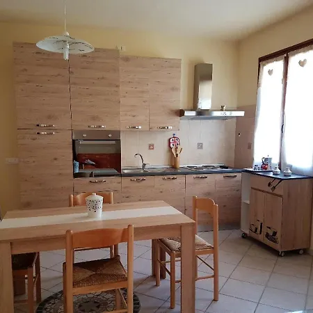 Spacious Flat In 63 M² Parking Included